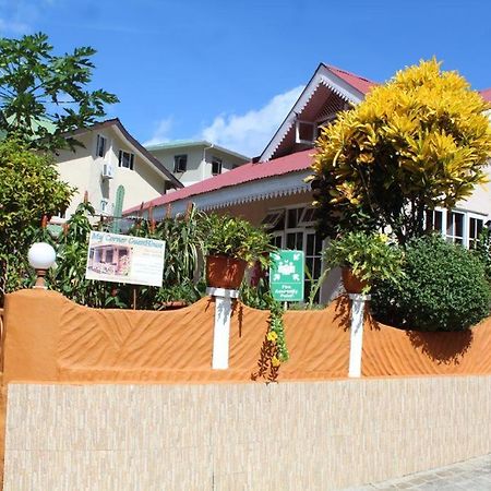 My Corner Guest House Victoria Extérieur photo