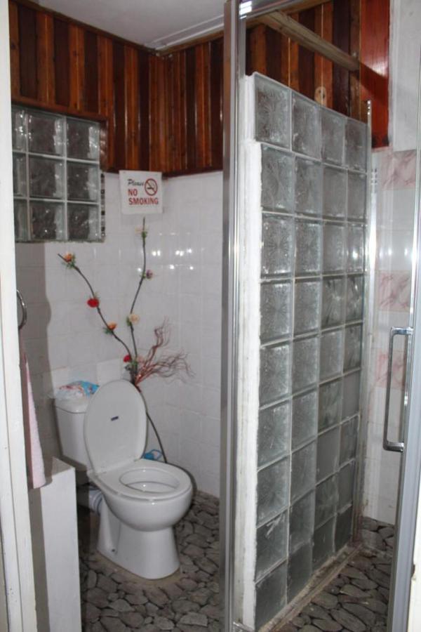 My Corner Guest House Victoria Extérieur photo